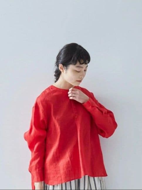 アトリエナルセ　リネンスモックブラウス／レッド