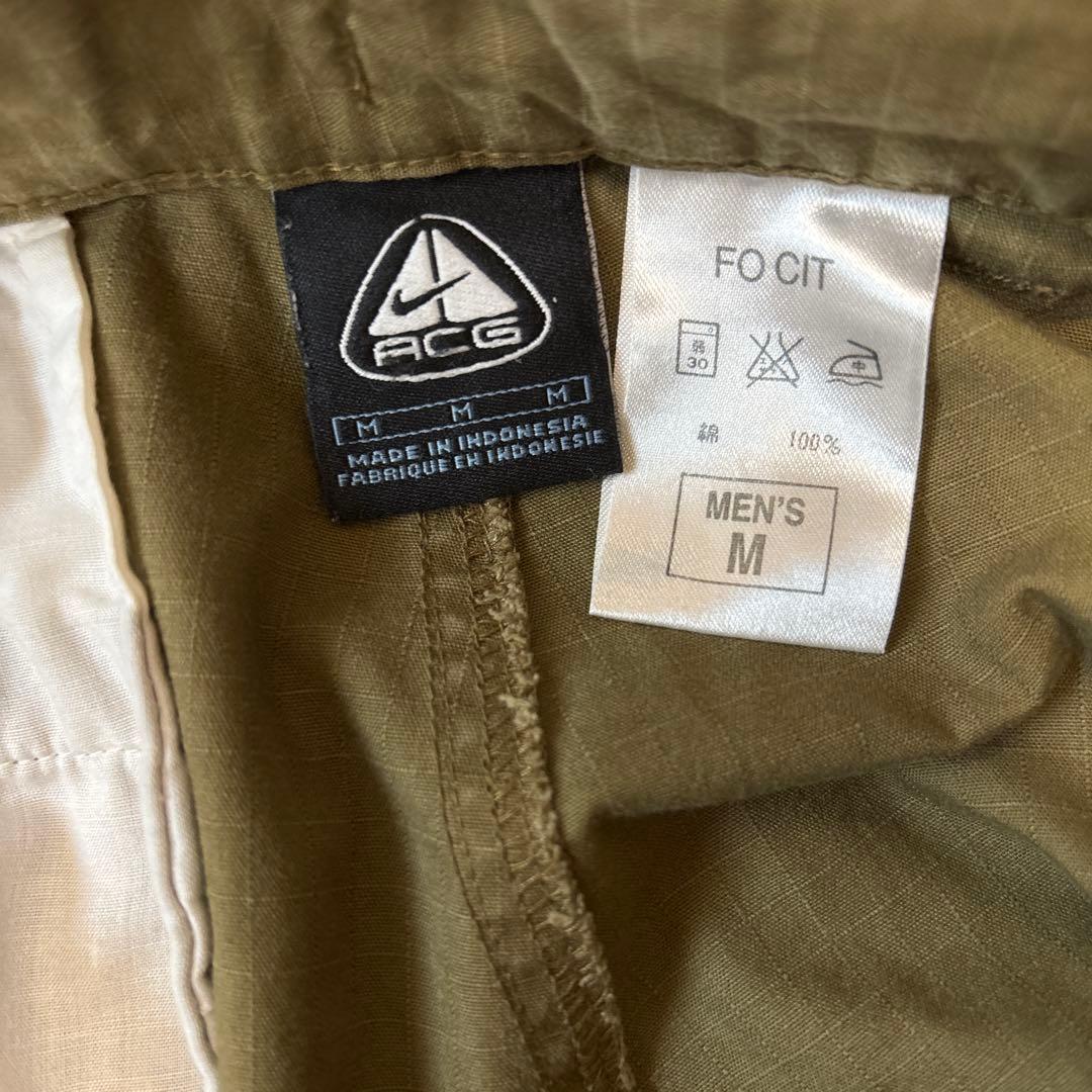 NIKE ACG ナイキ　エーシージー　カーゴパンツ カーキ色 4ポケット
