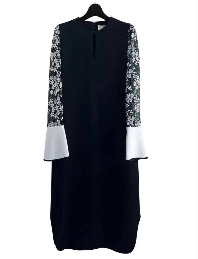 ワンピース Mame Kurogouchi Floral Lace-Sleeve Dress