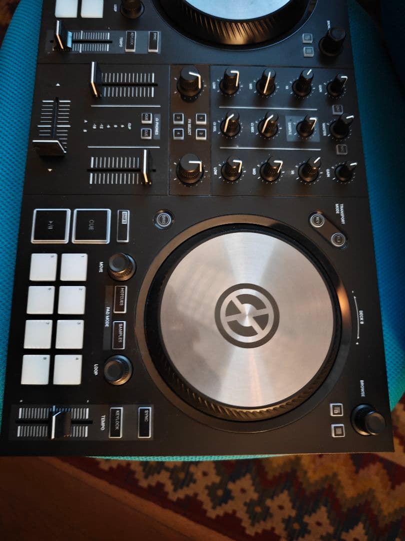 TRAKTOR KONTROL S2 MK3 DJコントローラー