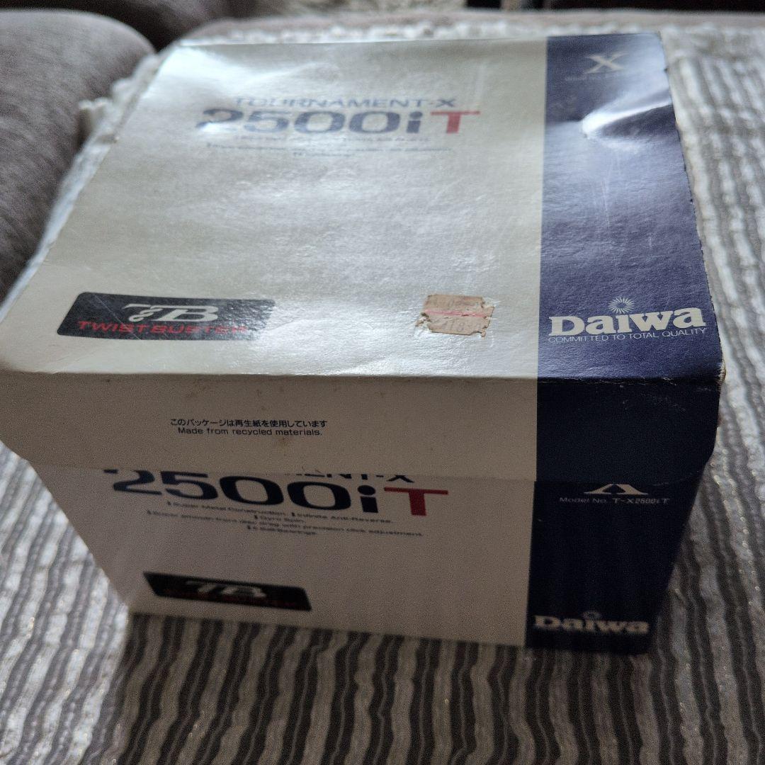 Daiwa TOURNAMENT-X 2500iT スピニングリール