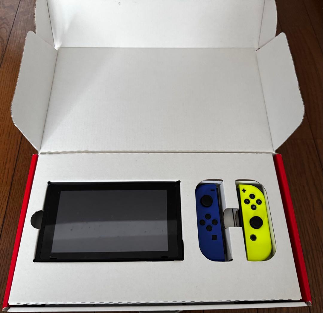 ニンテンドーSwitch 付属品、箱あり　中古品　純正ケース付き