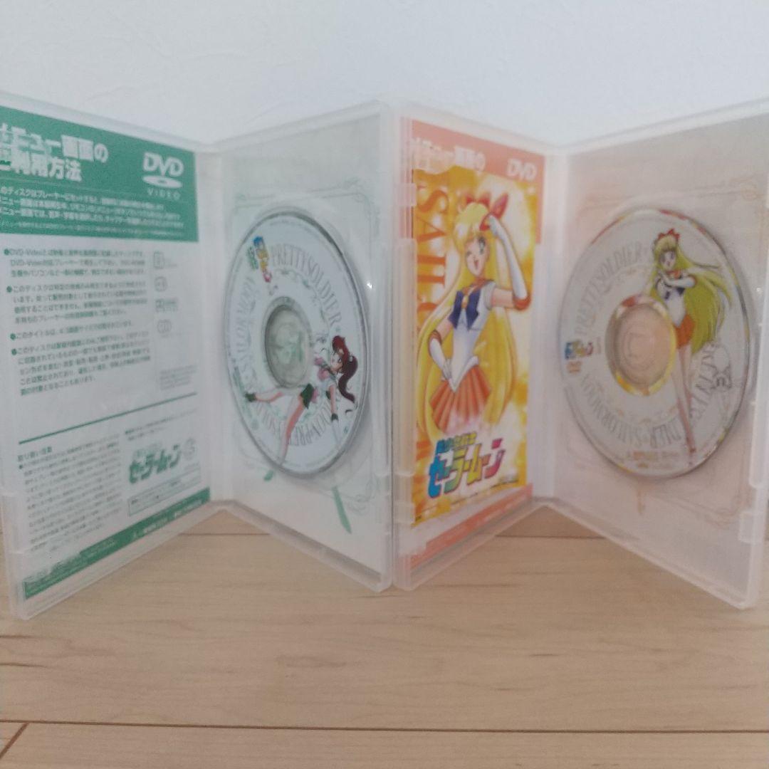 美少女戦士セーラームーンDVD全8巻 収納BOX・ステッカー付き(4巻5巻除く)