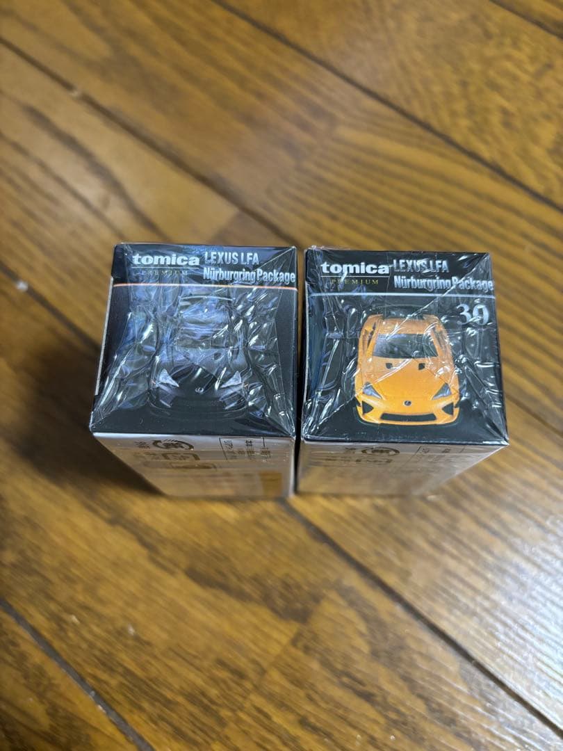 トミカプレミアム　レクサスLFA 2台セット