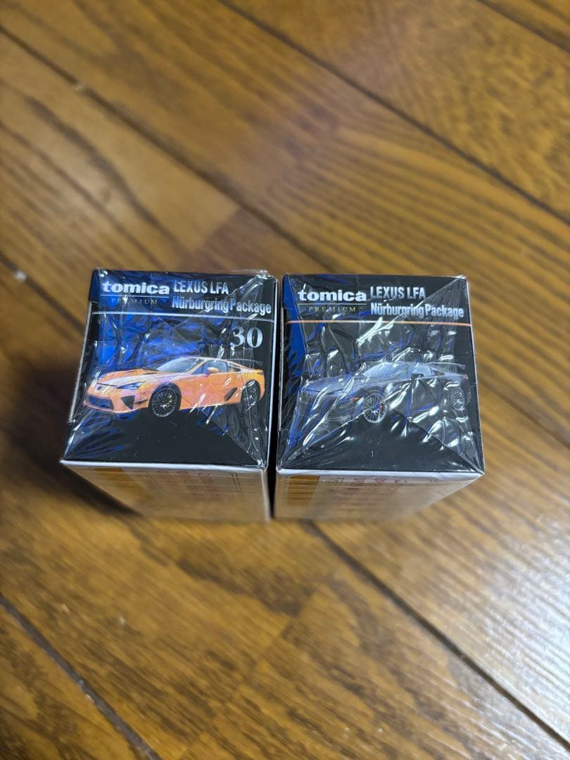 トミカプレミアム　レクサスLFA 2台セット
