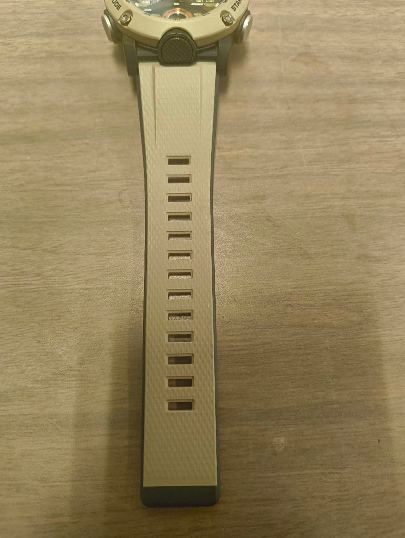 G-SHOCK　GA-2000 カーキ ジーショック