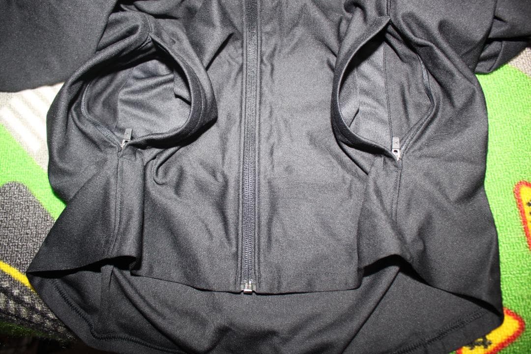 XL　黒　アンダーアーマー　薄手ジャージ上下セット