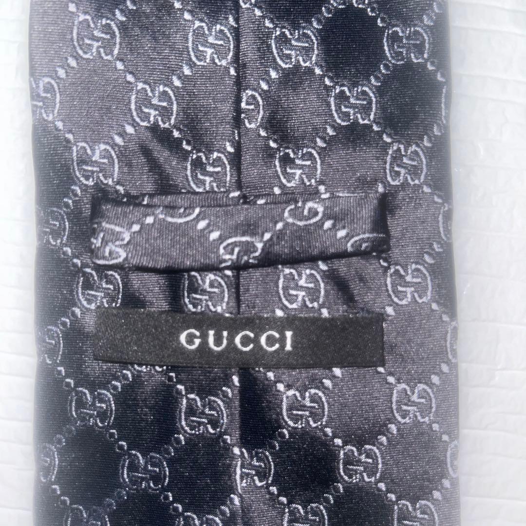 GUCCI ggターンネクタイ