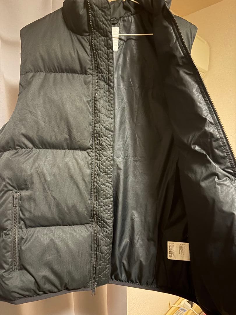 (超美品)Nike ブラック ダウンベスト