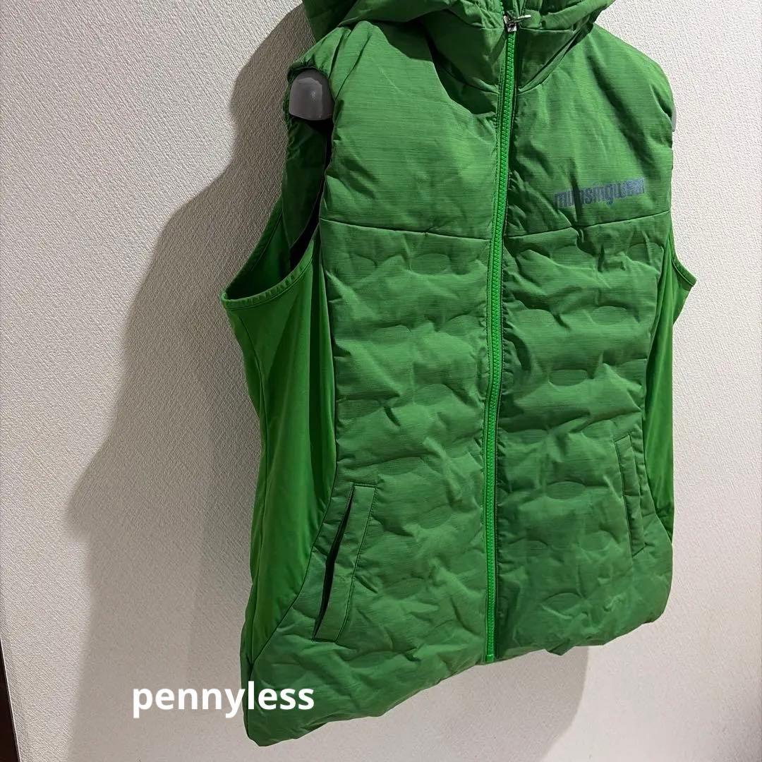 MUNSINGWEAR フード付きレディース　ダウンベスト　Lグリーン