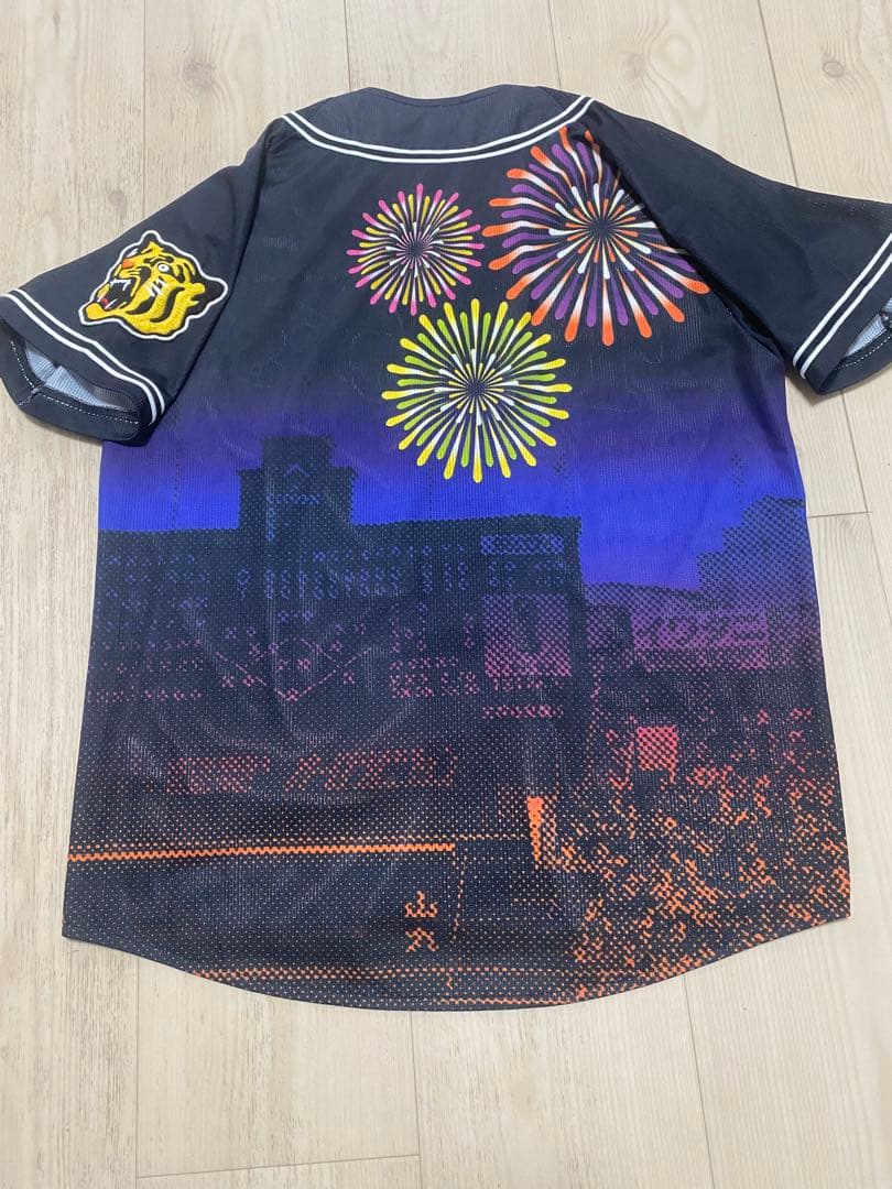 阪神タイガース　ユニフォーム　甲子園　デザインTigers 数量限定　Mサイズ