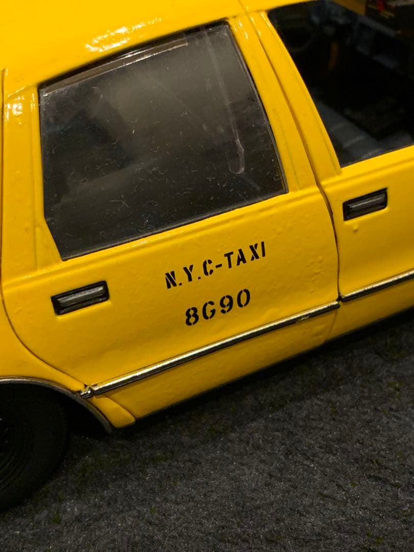 1／18スケール　シボレーカプリスTAXI②