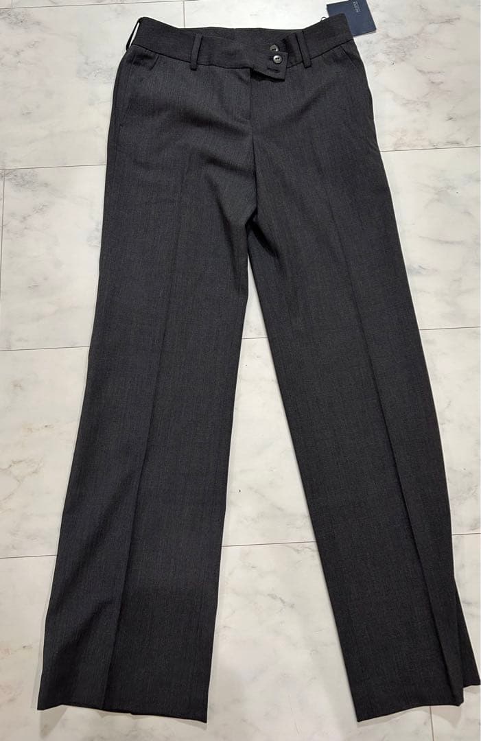 新品タグ付き INCOTEX スラックス パンツ グレー 40