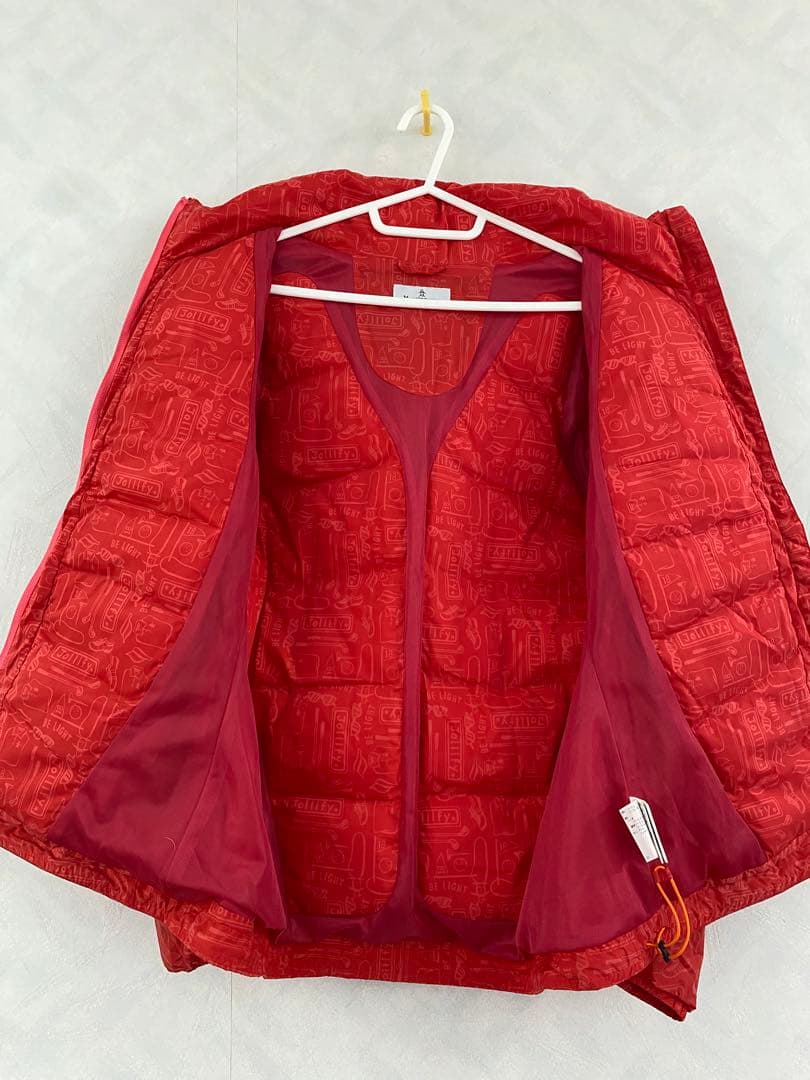 美品 Munsingwear ダウンジャケット サイズM 総柄 レディース 撥水