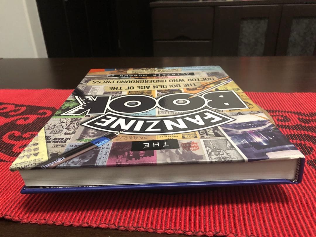 絶版　THE FANZINE BOOK - ALISTAIR McGOWN