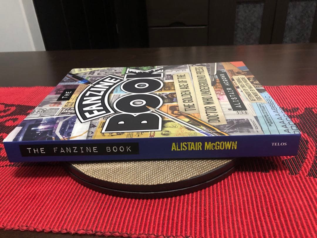 絶版　THE FANZINE BOOK - ALISTAIR McGOWN