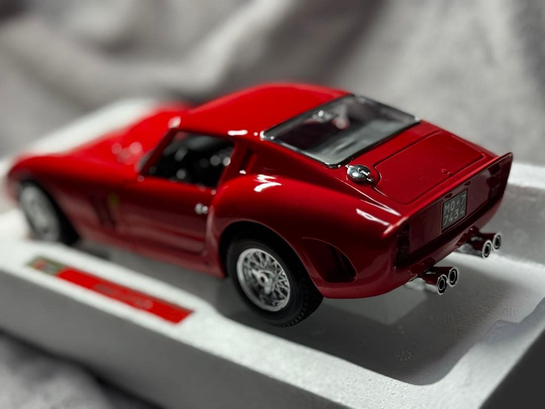 フェラーリ250GTO 1/18 オリジナルシリーズ ブラーゴ 京商