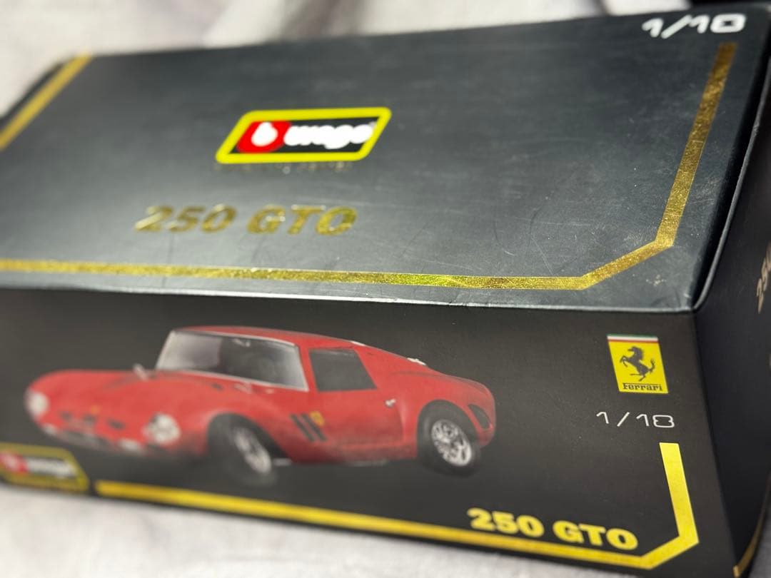 フェラーリ250GTO 1/18 オリジナルシリーズ ブラーゴ 京商