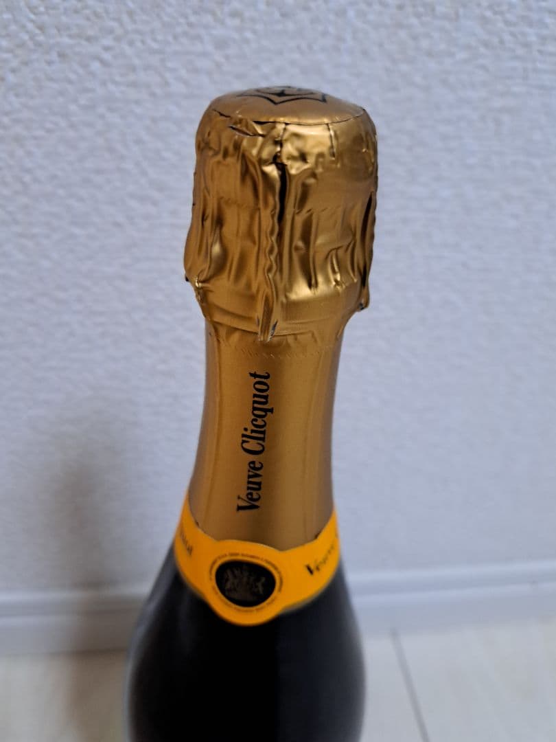 Veuve Clicquot Brut シャンパン 750ml未開封ヴーヴクリコ