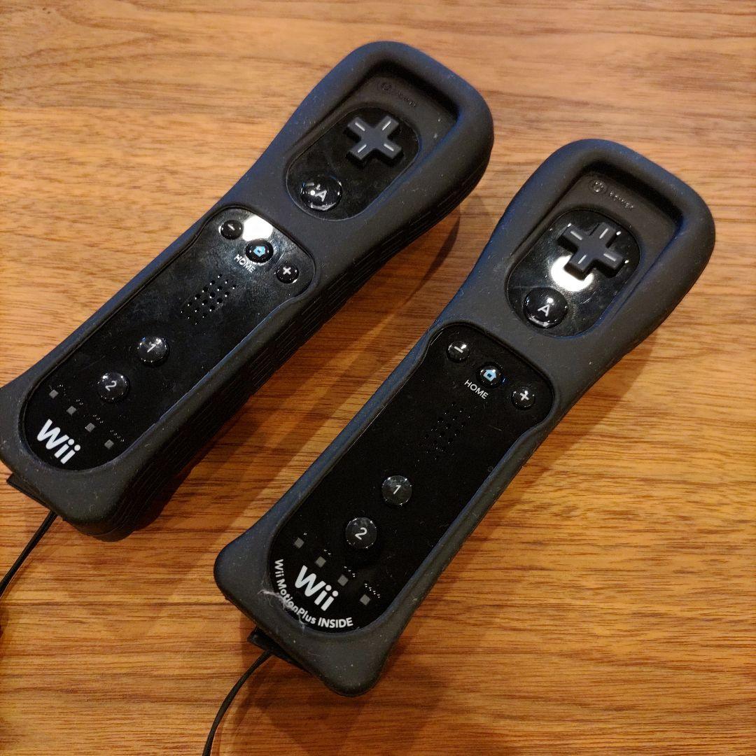 Nintendo Wii 本体&リモコン&ヌンチャク&ソフト