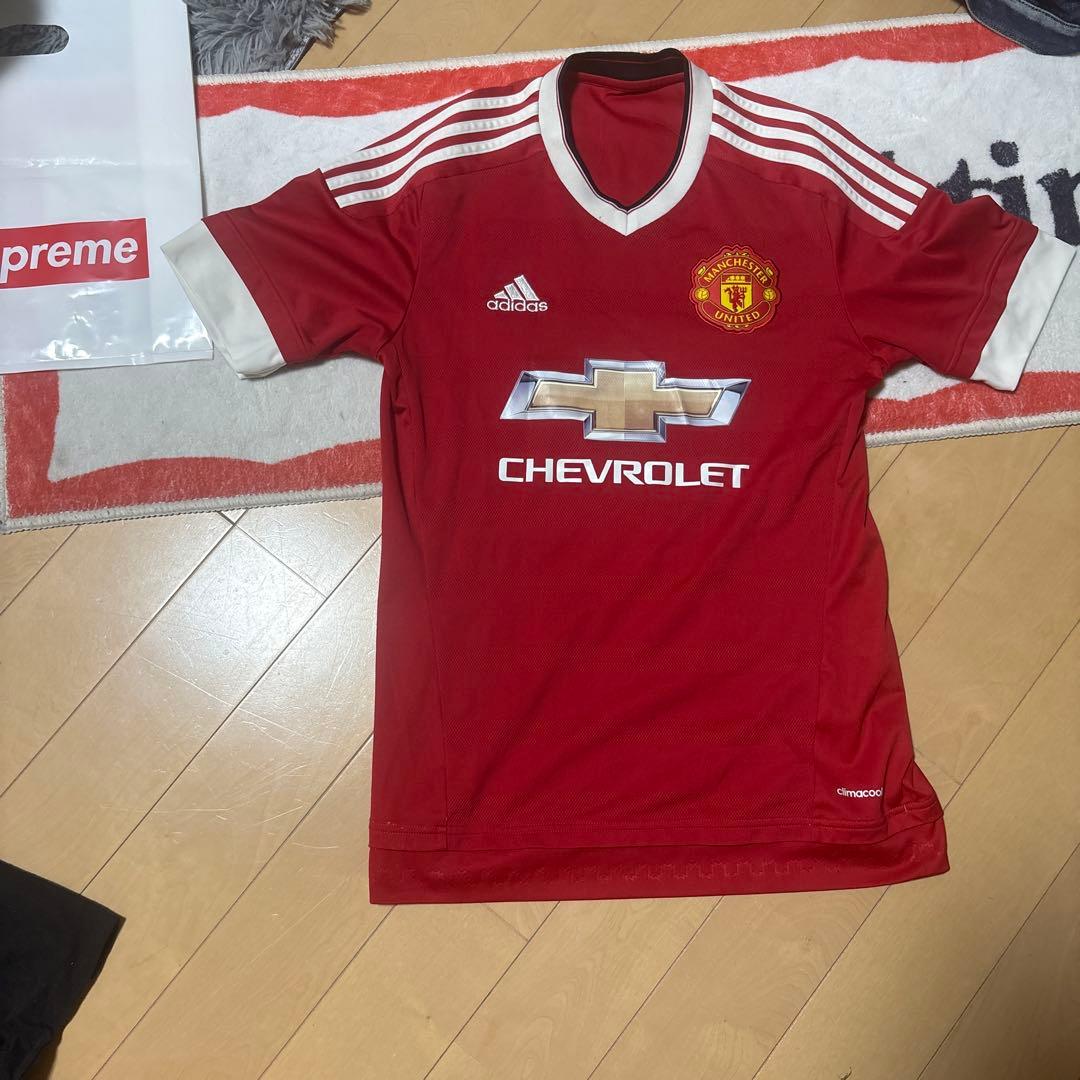Manchester united × adidas tee shirt