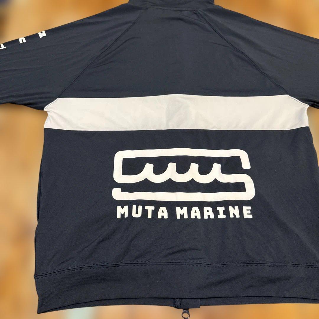 ムータ　MUTA MARINE ラッシュスタンドパーカー　5サイズ　M 美品