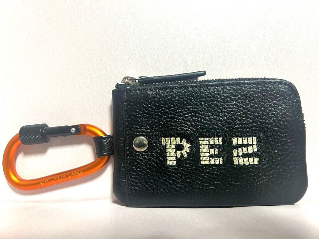 使用品　PEZ（ペッツ）xear＜牛革＞カラビナ付きパス&キーケース