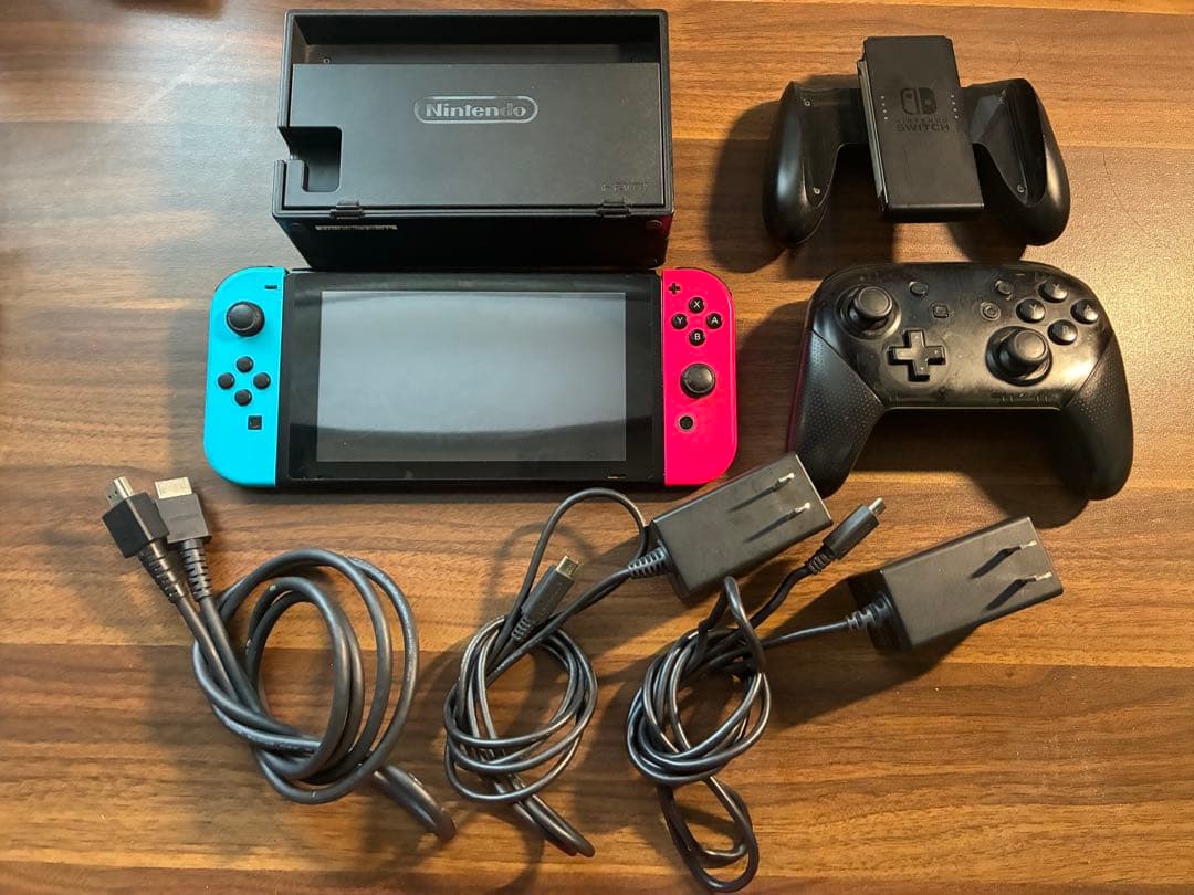 Nintendo Switch本体、水色ピンク/Joy-Con、プロコン