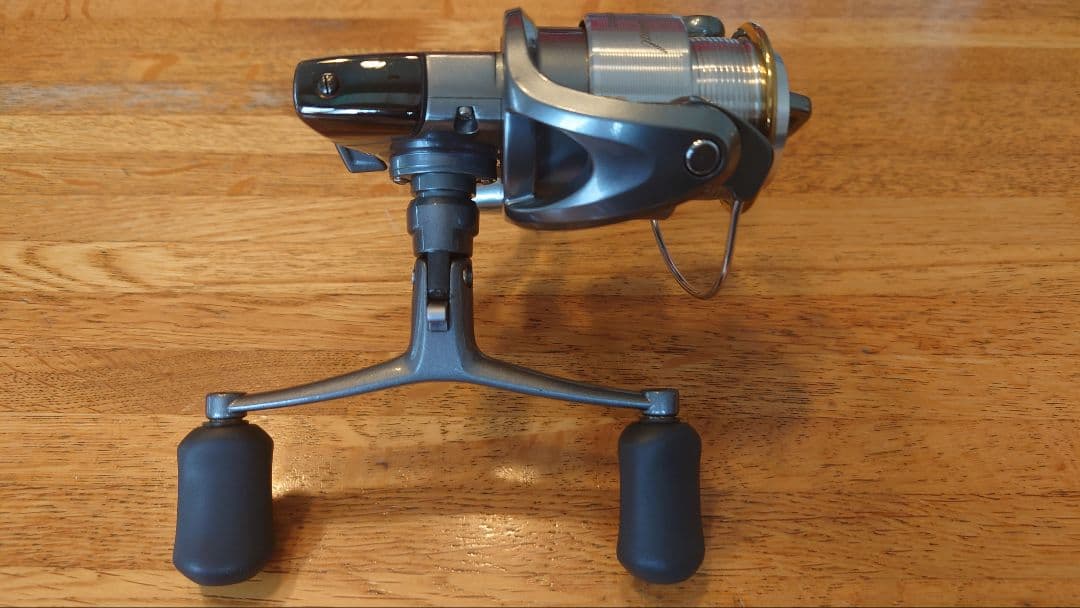 SHIMANO TWIN POWER 2500 SDH 本体