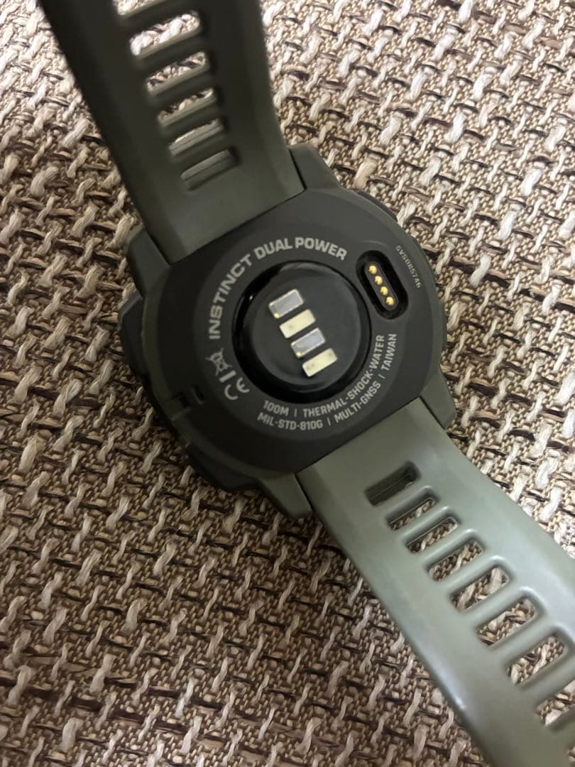 ガーミン　instinct dual power garmin 美品