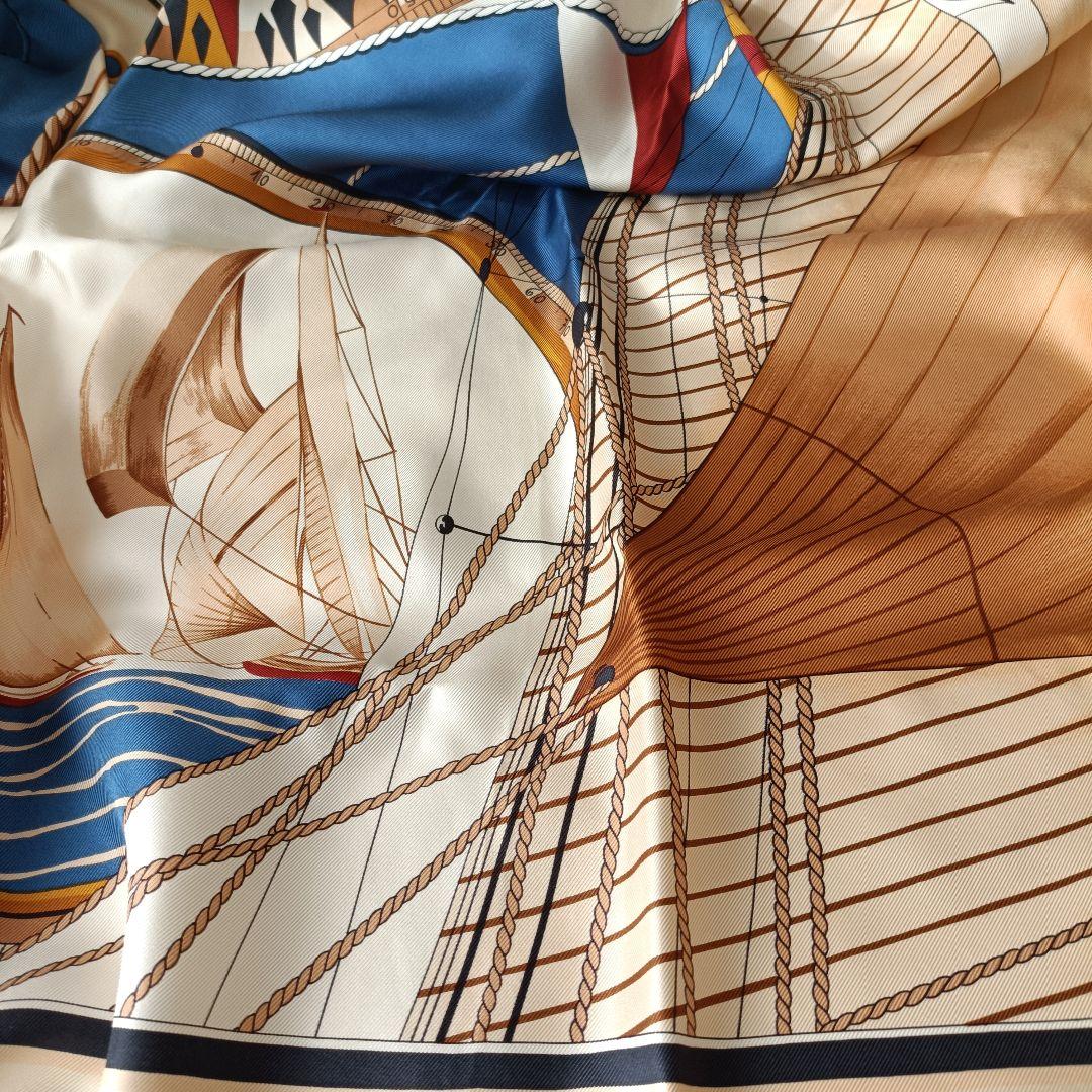 美品　Louis Vuitton Cup イタリア製 シルク スカーフ 大伴