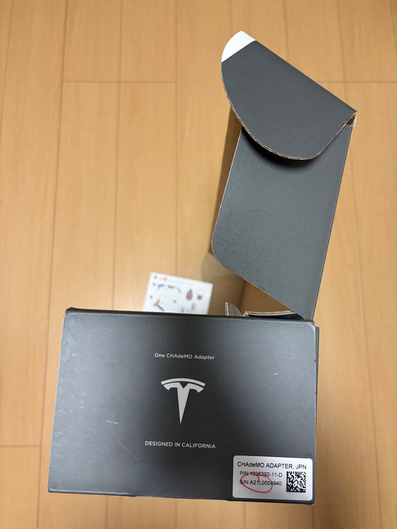 ★値下げ★【日本版/通電確認済/箱有】TESLA CHAdeMOチャデモアダプタ