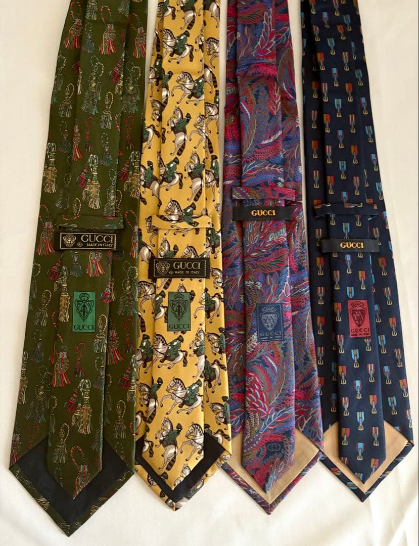 【GUCCIグッチ】ネクタイ　4本セット