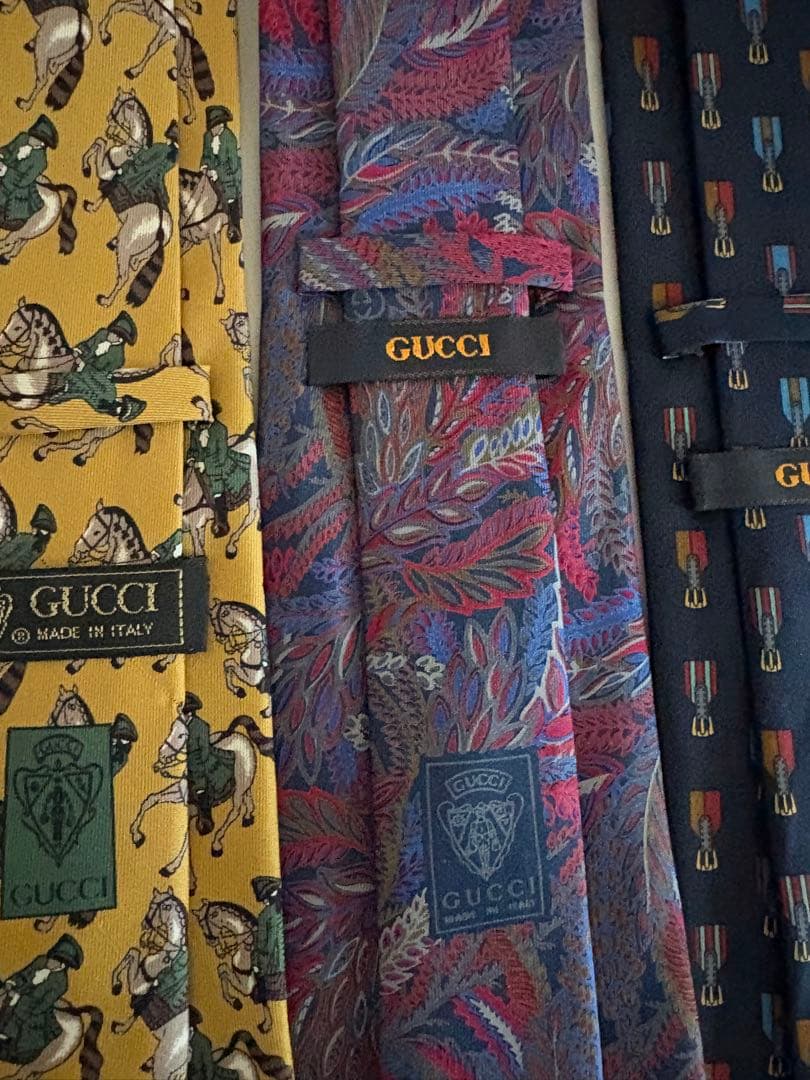 【GUCCIグッチ】ネクタイ　4本セット