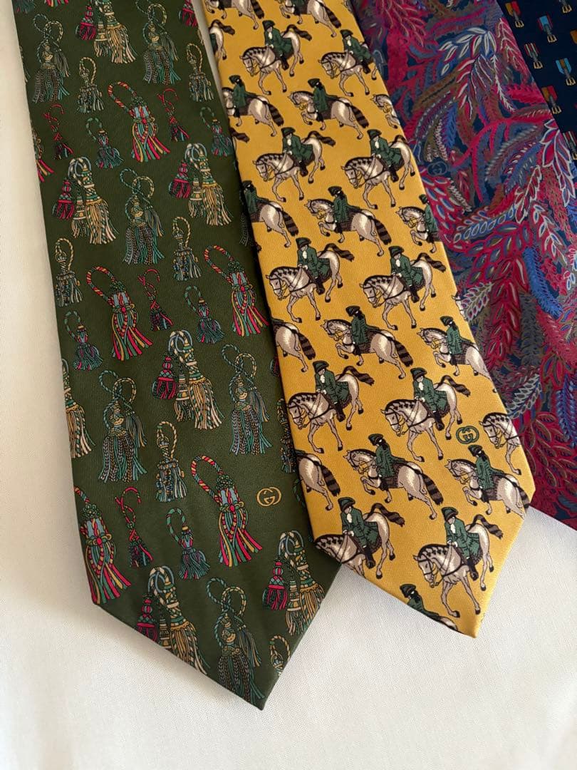 【GUCCIグッチ】ネクタイ　4本セット