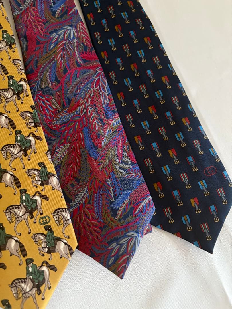 【GUCCIグッチ】ネクタイ　4本セット