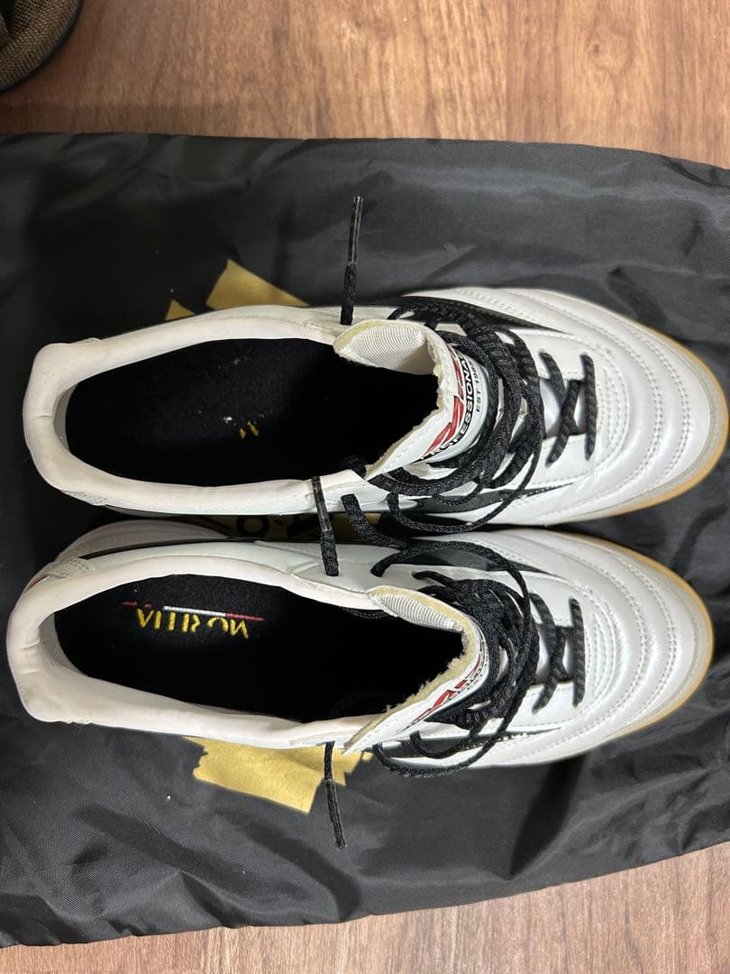 ミズノ MIZUNO シューズ　25センチ