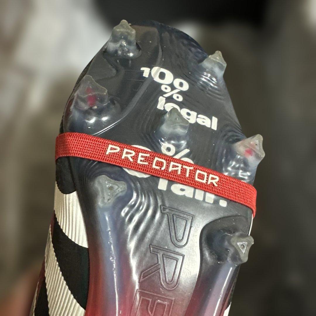 アディダス　サッカースパイク　プレデター　FT FG BWR 28cm