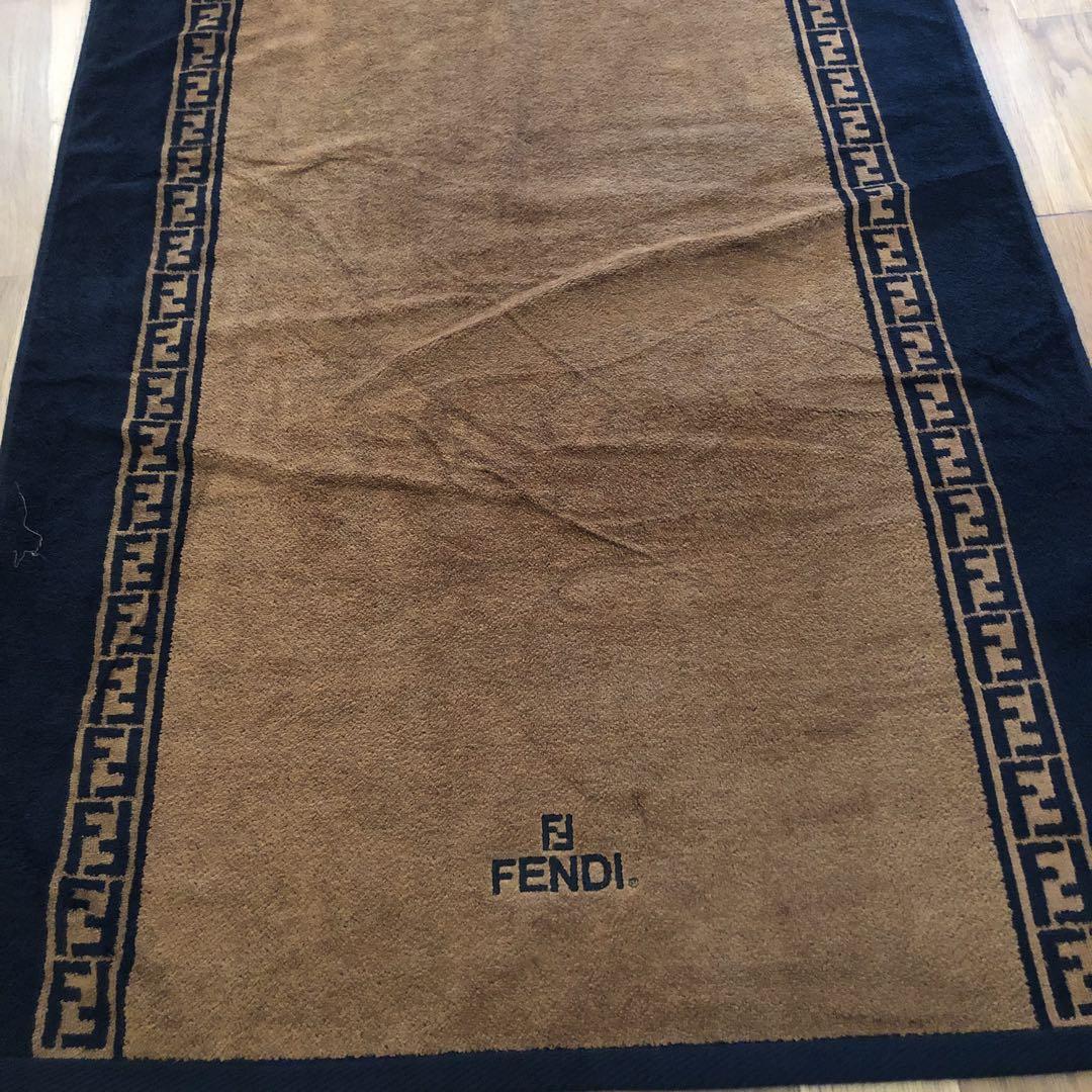 k*z様 未使用廃盤品『 ＦＥＮＤＩ大判サイズバスタオル ハーフケット 』フェン