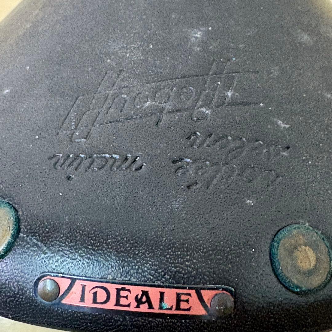 IDEALE90 サドル