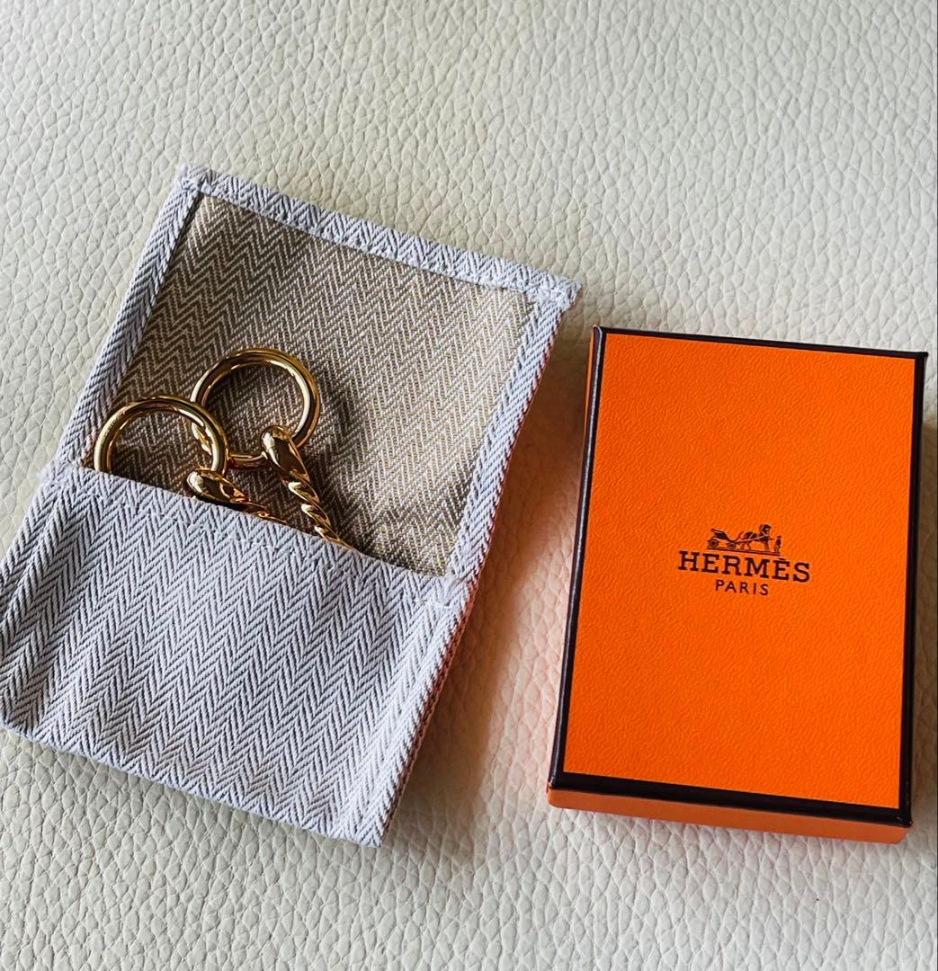 m*中様 未使用品　HERMES ゴールドスカーフリング