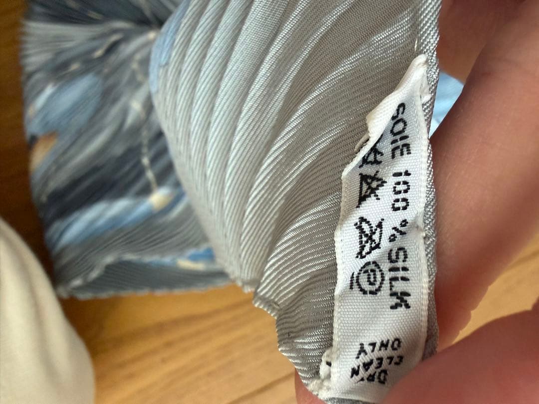 HERMES シルクスカーフ　ゴルフボール　ゴルフクラブ柄　プリーツ　箱付き