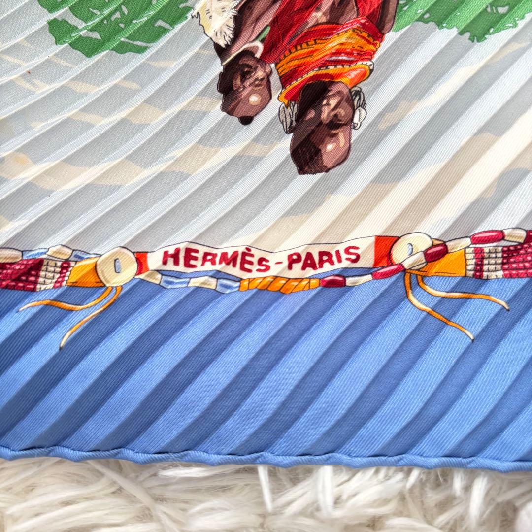 HERMES エルメス カレプリセ プリーツ シルクスカーフ ケニアの真珠