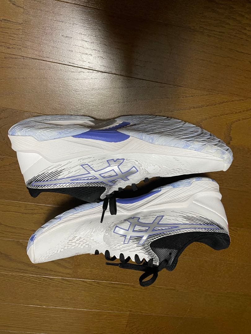 ASICS バレーボールシューズ ホワイト/ブラック/パープル27.0