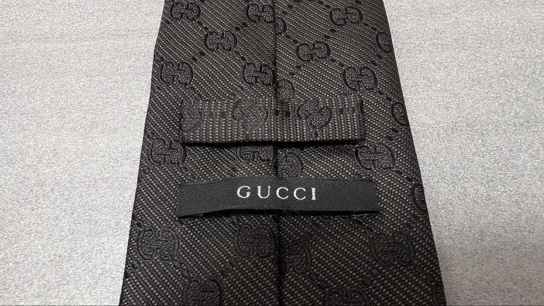 GUCCI ブラック シルク ネクタイ