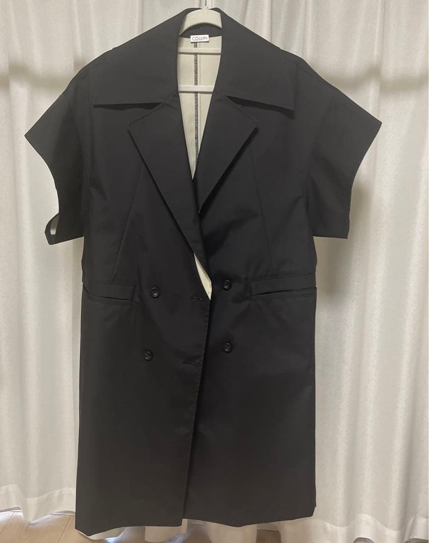 COLUMN ボンディングジレ　ブラック　美品