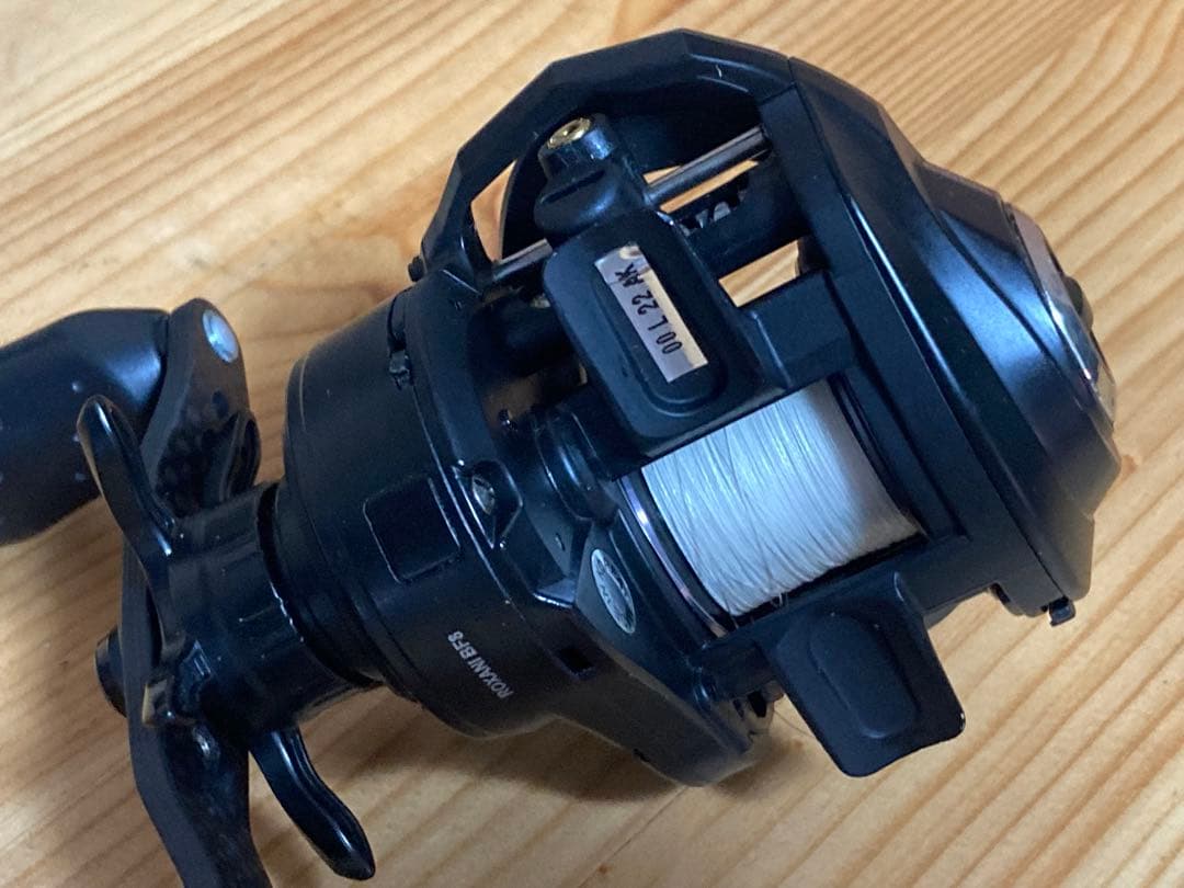 アブガルシア　ROXANI BF8 右巻き　ベイトフィネス　ロキサーニ BF8