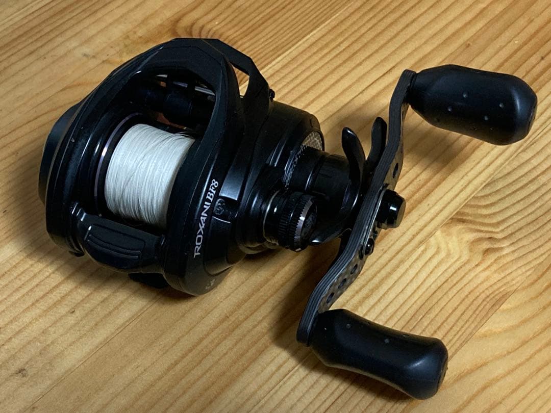 アブガルシア　ROXANI BF8 右巻き　ベイトフィネス　ロキサーニ BF8