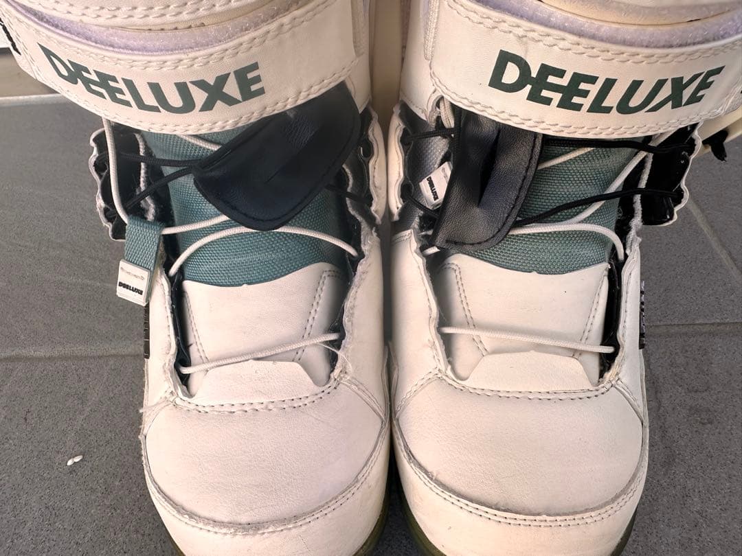 DEELUXE スノーボードブーツ 女性用 ホワイト