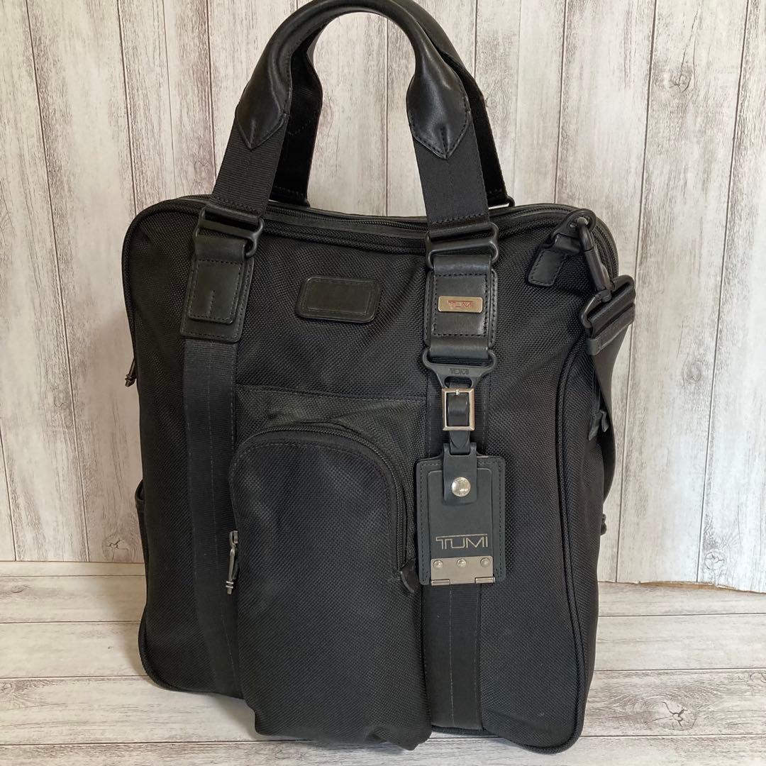 TUMI トゥミ　トートバッグ ショルダーバッグ　PCタブレットケース付き